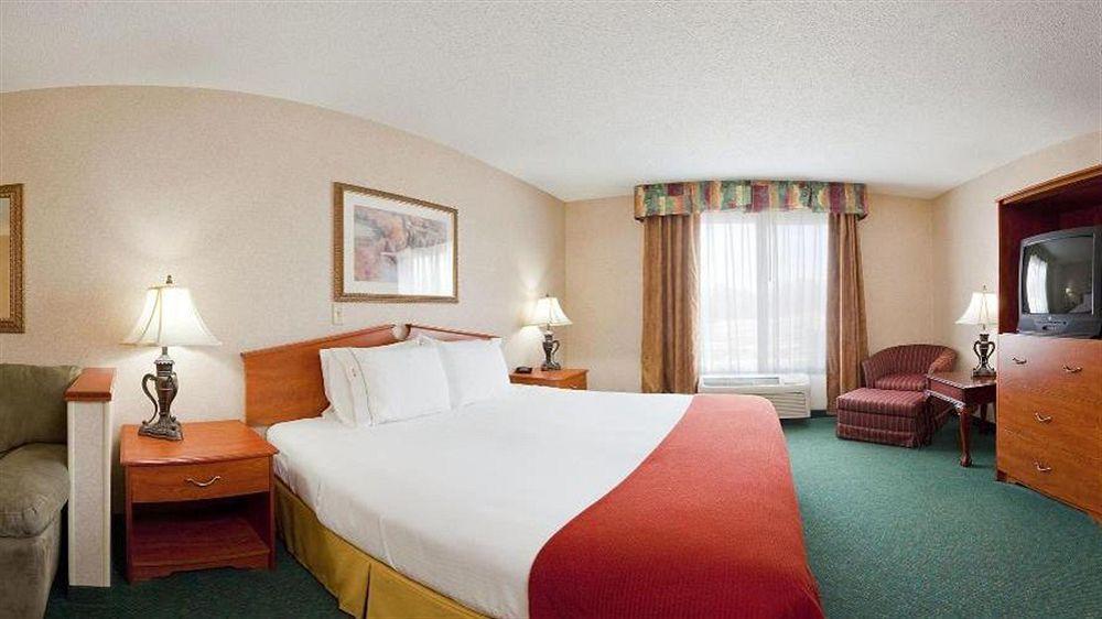 Holiday Inn Express & Suites Vermillion, An Ihg Hotel Zewnętrze zdjęcie