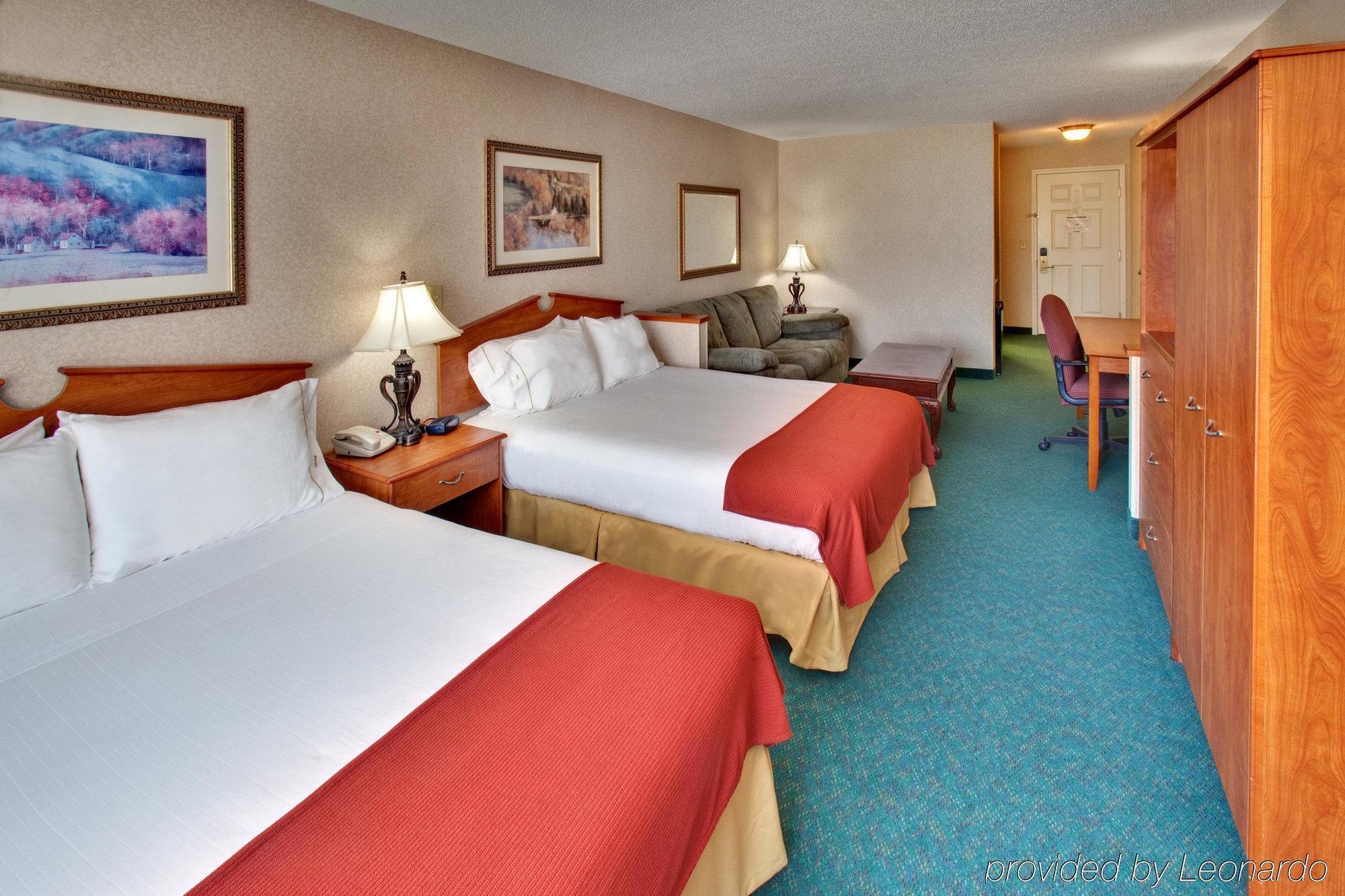 Holiday Inn Express & Suites Vermillion, An Ihg Hotel Zewnętrze zdjęcie