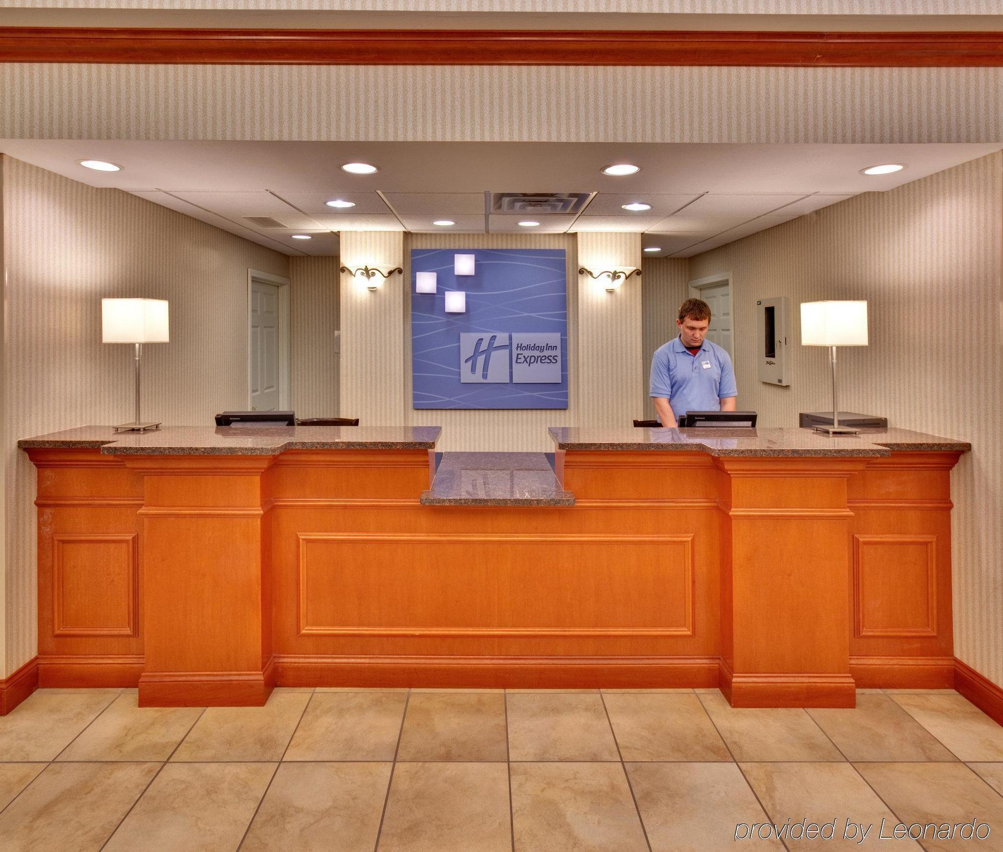 Holiday Inn Express & Suites Vermillion, An Ihg Hotel Zewnętrze zdjęcie