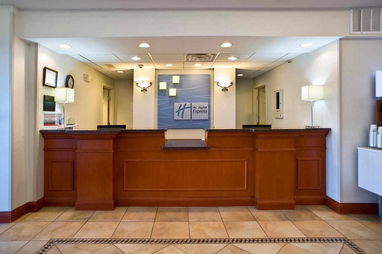 Holiday Inn Express & Suites Vermillion, An Ihg Hotel Zewnętrze zdjęcie